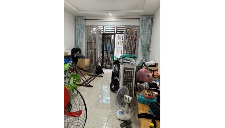 BÁN NHÀ 2 TẦNG 3PN - HẺM XE HƠI CHIẾN LƯỢC - GIÁP RANH Q6 & TÂN PHÚ - 38M2 GIÁ NHỈNH 3 TỶ